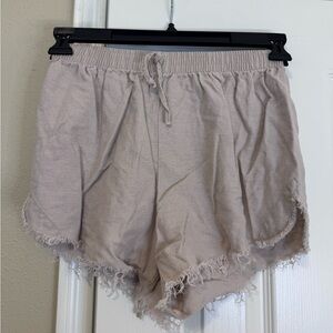 Urban Renewal Frayed Hem Linen Elastic Waist Shorts - khaki size M